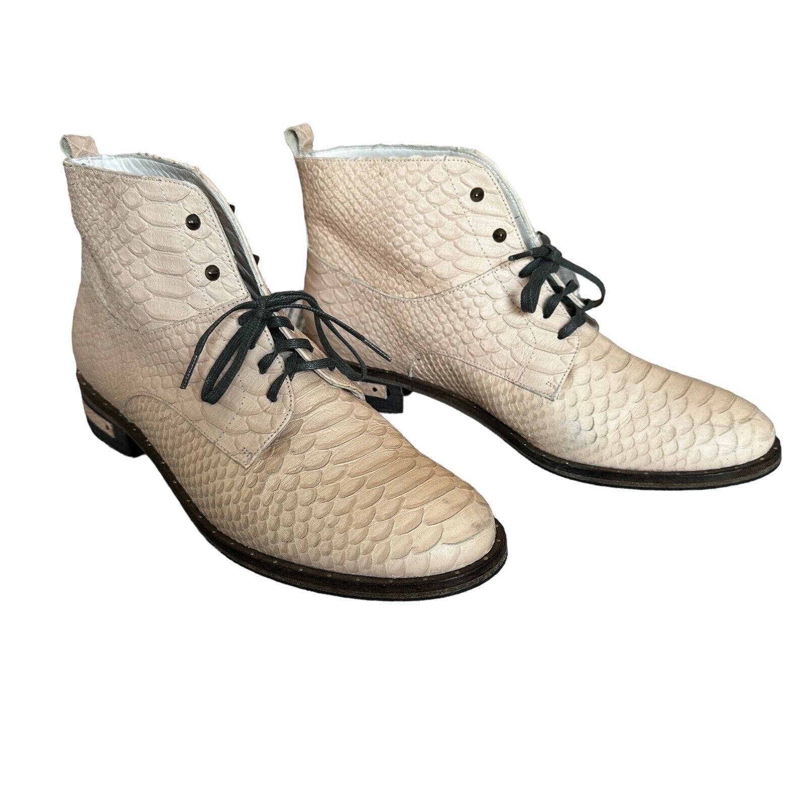 Freda Salvador Womens Pink Embossed Leather Ankle Lace Up Boots Size 7.5